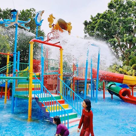 Melaka Top Largest Waterpark Resort - By Youbnb Homestay Melaka Экстерьер фото